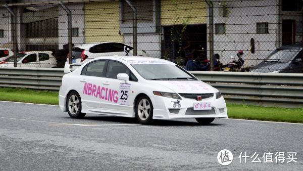 汽车音箱评测指南—奇骏 vs RAV4